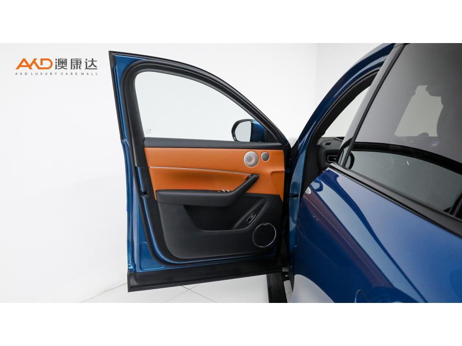 AITO M6, фото 9