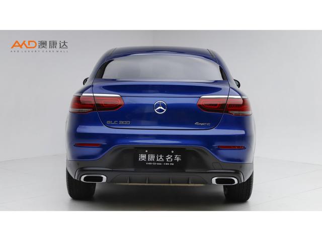 Mercedes-Benz GLC 2021 GLC 300 4 MATIC SUV — фото 3