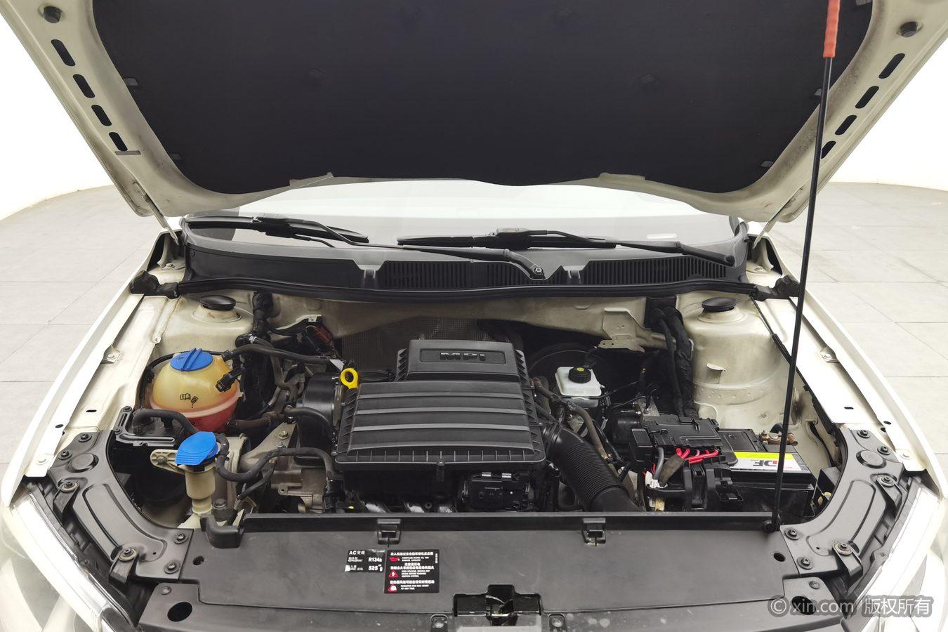 Volkswagen Gran Lavida 2013 1.6L AT Comfort