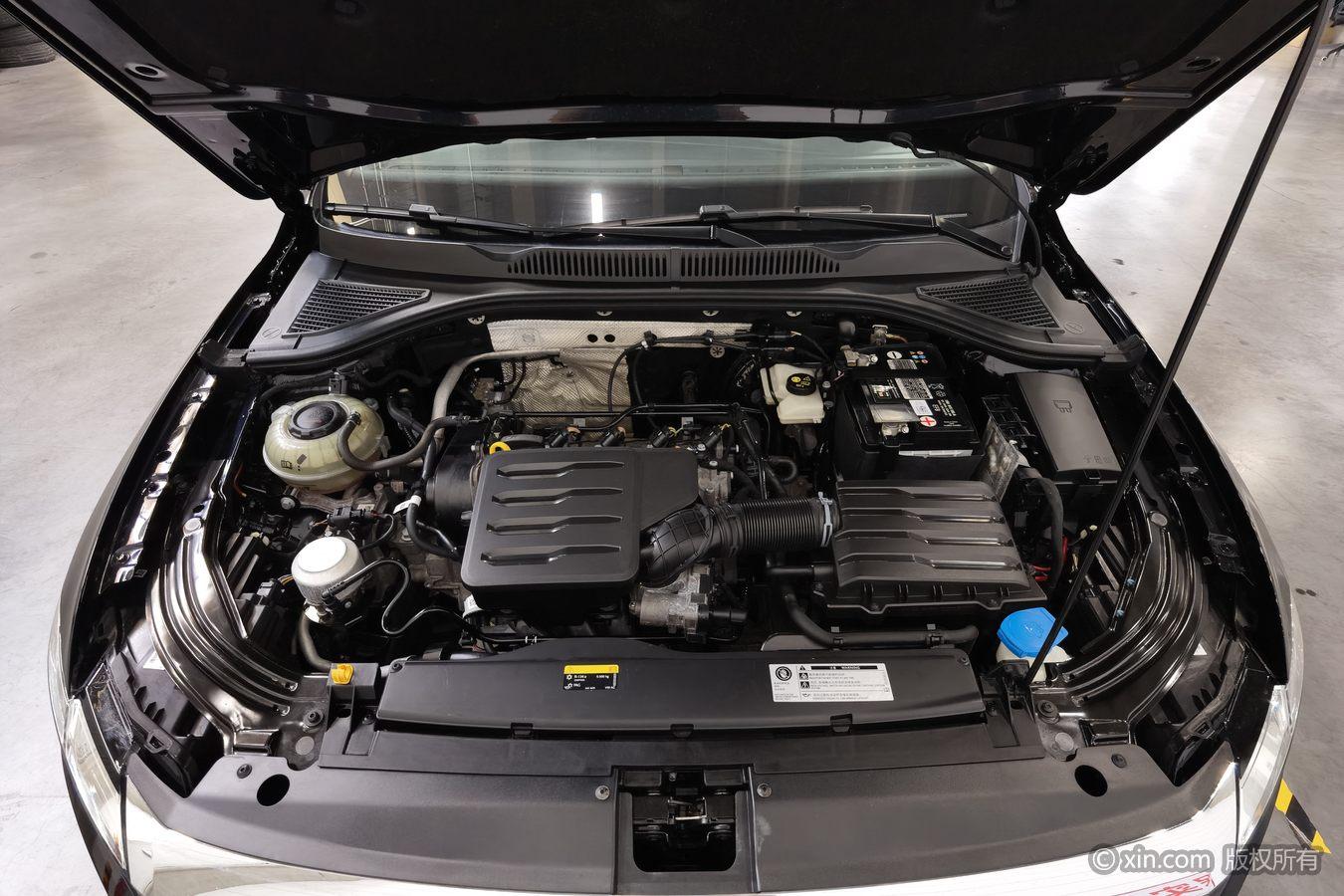 Volkswagen Lavida 2022 1.5L AT