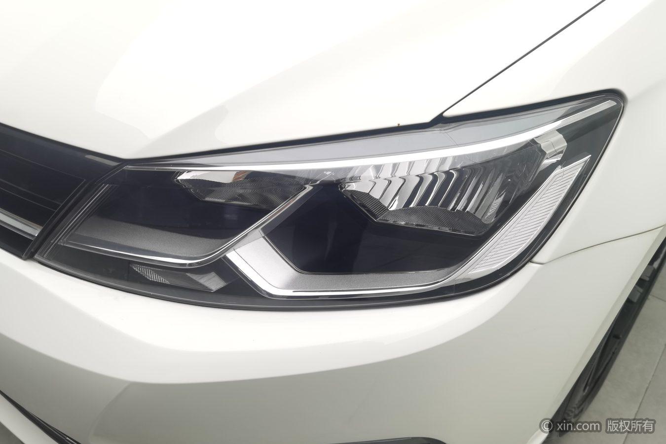 Volkswagen Lamando 2015 330TSI DSG Comfort