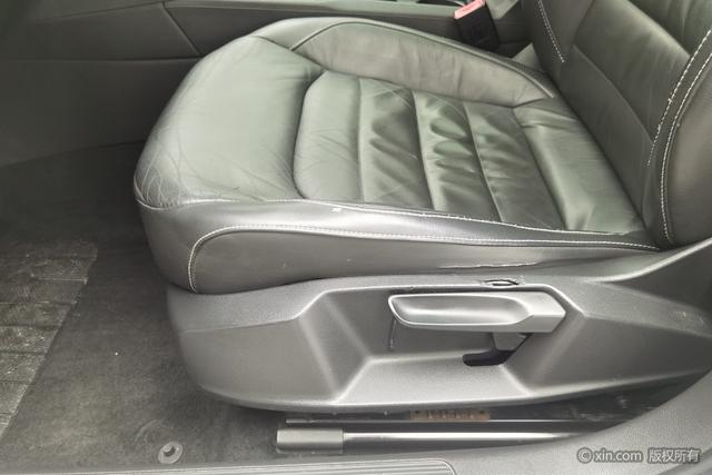 Volkswagen Lamando 2015 330 TSI DSG — фото 18