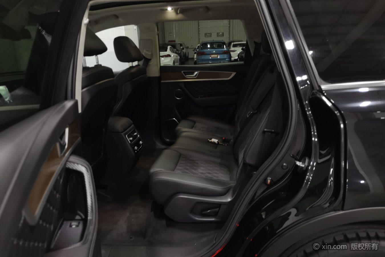 Hongqi HS7: фотография 19 из 24