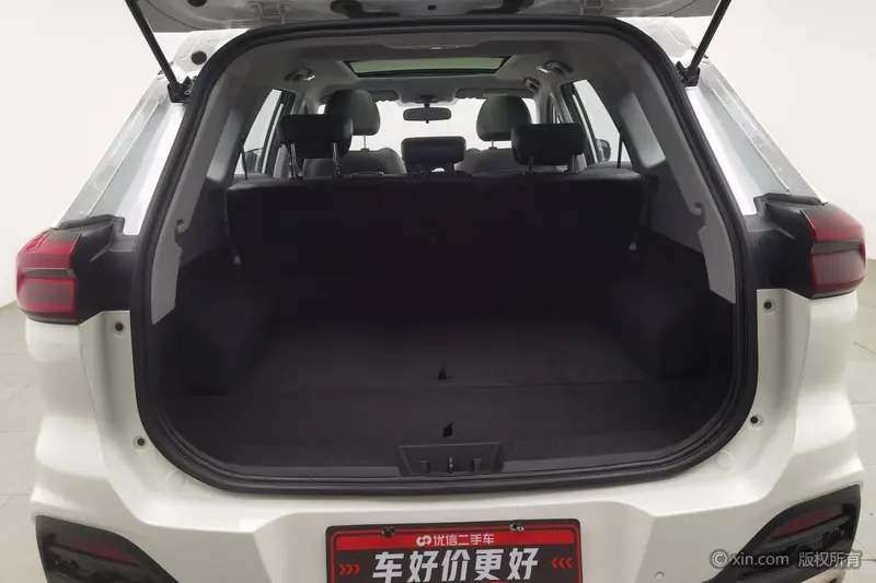 Chery Tiggo 8 1.6 TGDI AT — фото 18