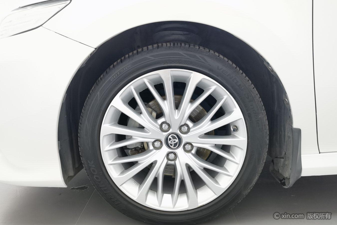 Toyota Camry 2019 2.5G Luxury