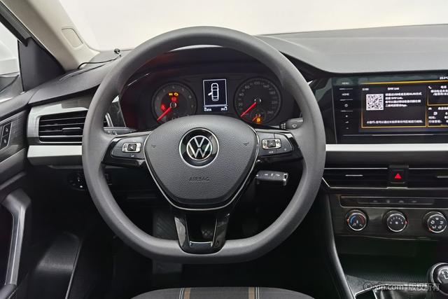 Volkswagen Lavida 2021 1.5 L MT — фото 13