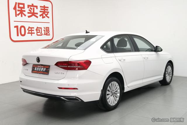 Volkswagen Lavida 2021 1.5 L MT — фото 4