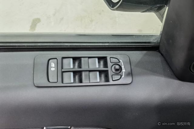 Land Rover Discover Sports PHEV id 3810491 из Китая 9