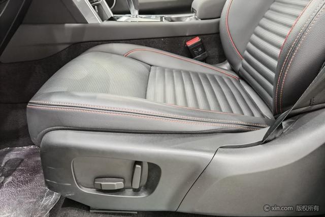 Land Rover Discover Sports PHEV id 3810491 из Китая 12