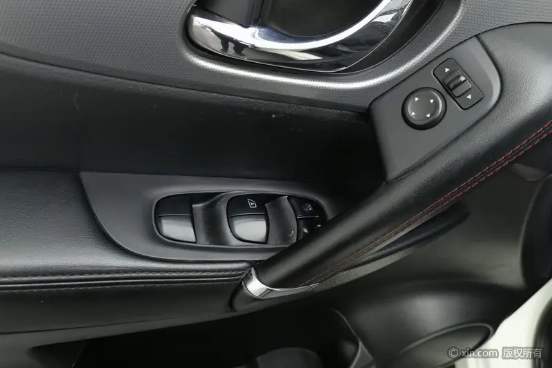 Nissan Qashqai — фото 18