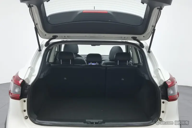 Nissan Qashqai — фото 19