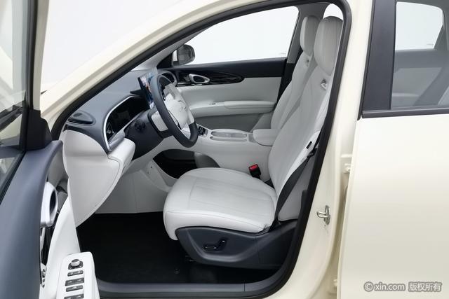 Geely Galaxy Xingyuan 2025 UP 410km — фото 17