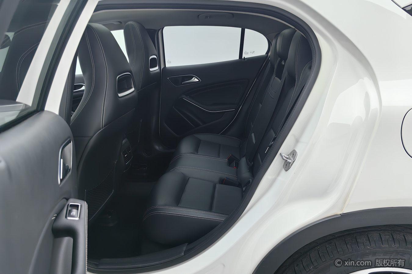 Mercedes-Benz GLA 2015 GLA 220 4MATIC Люкс