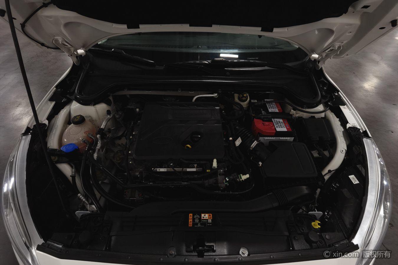 Ford Focus 2020 EcoBoost 180 AT