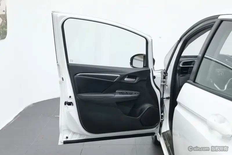 Honda Fit 1.5 L EX CVT — фото 17