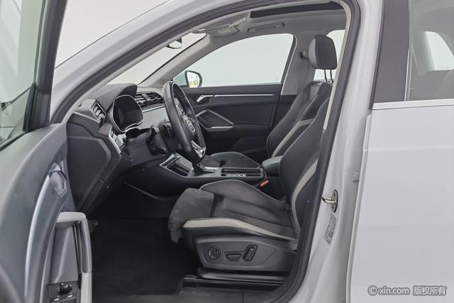 Audi Q3 2019 40 TFSI — фото 17
