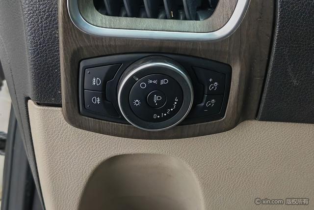 Ford Tourneo 2017 2.0 T AT — фото 14