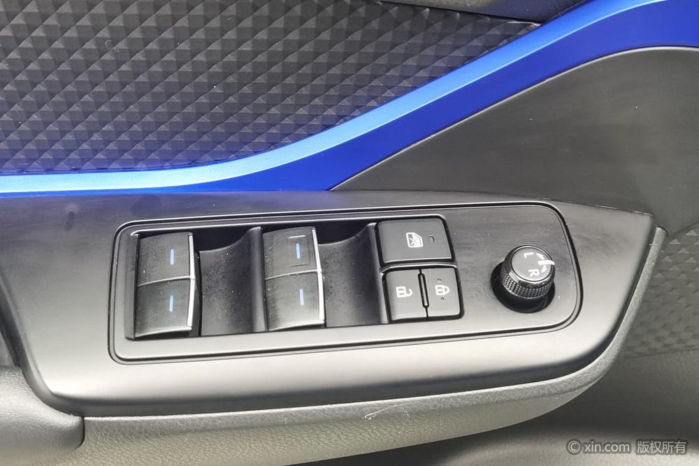 Toyota C-HR, фото 23