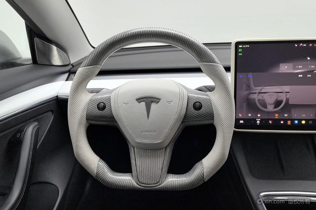 Tesla Model 3 2022 — фото 13