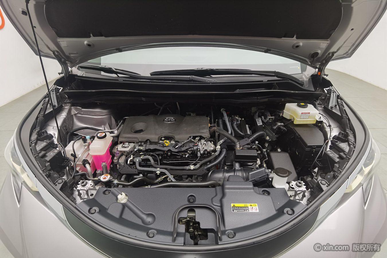 Toyota Granvia 2023 2.5L Comfort