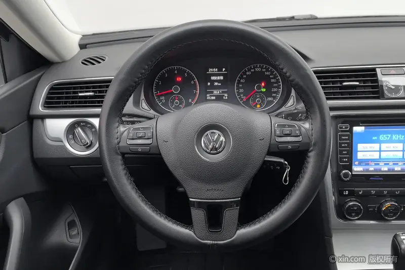 Volkswagen Passat — фото 9