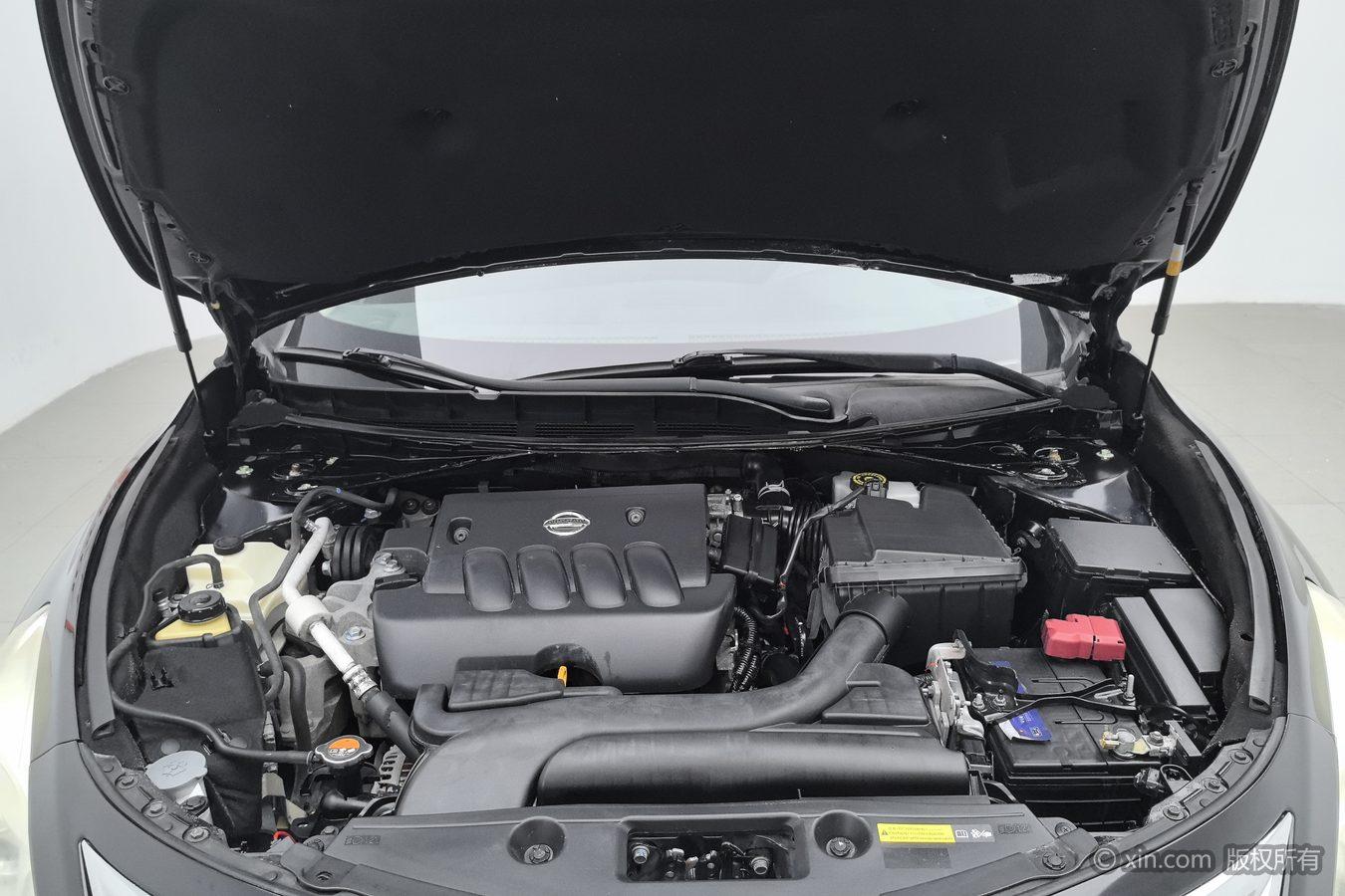 Nissan Altima 2014 2.0L XL Upper
