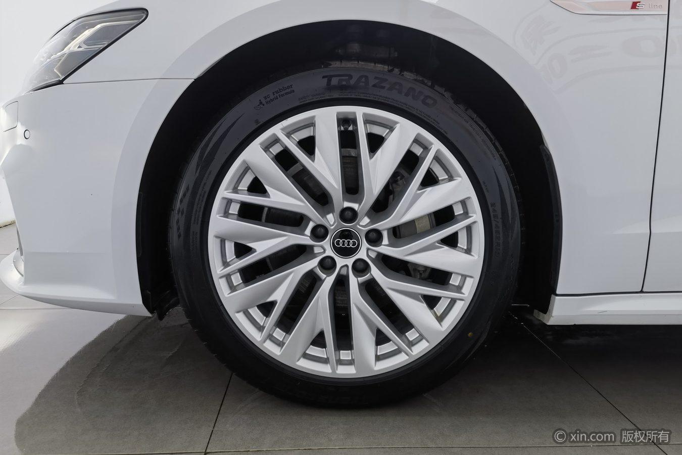 Audi A7L 2024 45 TFSI S-line