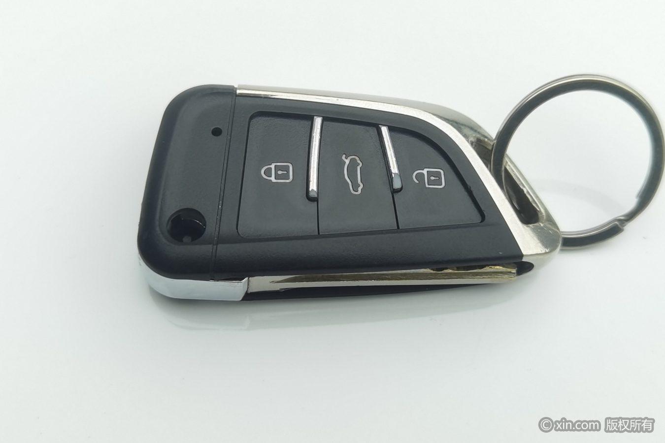 Toyota Yaris L Zhixuan YARIS L 2014 1.3E MT