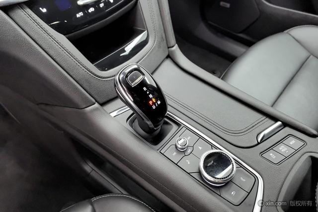 Cadillac XT6 2020 28 T 4 WDLuxury — фото 14
