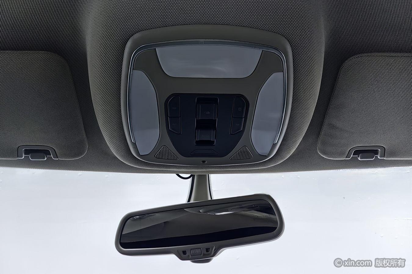 Volkswagen Polo 2018 1.5L AT