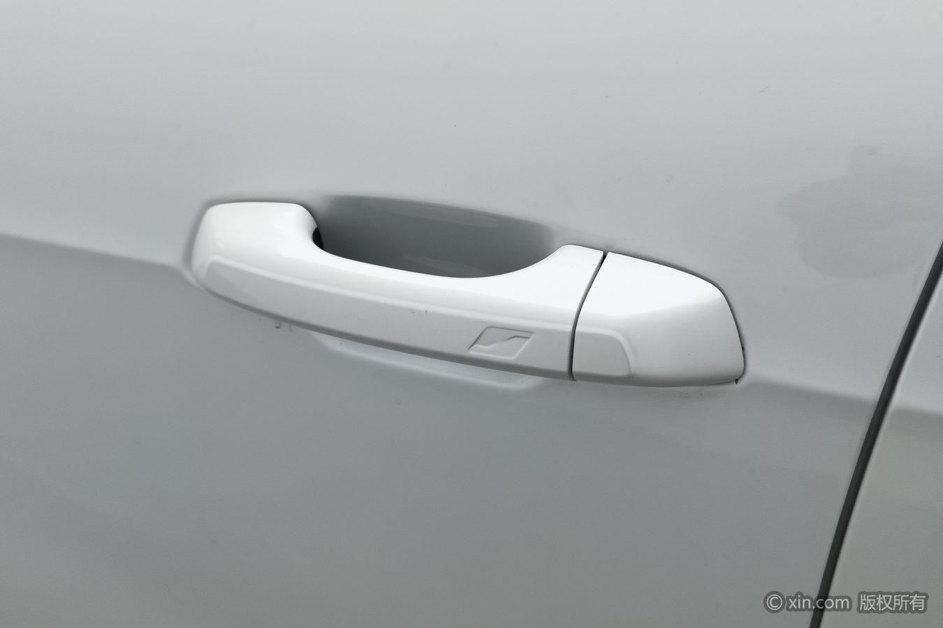 Lynk & Co 06 2020 1.5T Halo