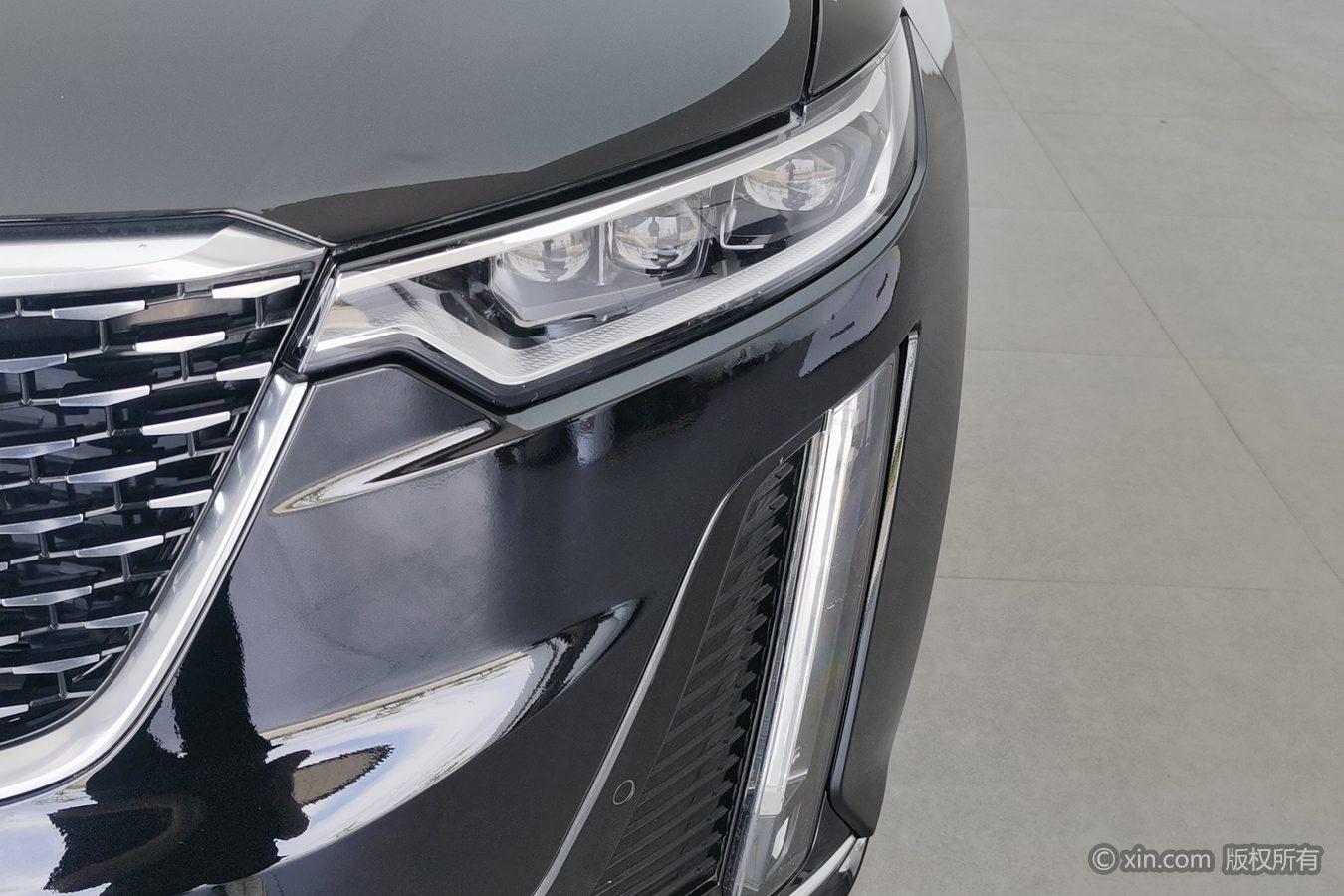 Cadillac XT6 2022 2.0T мест Luxury