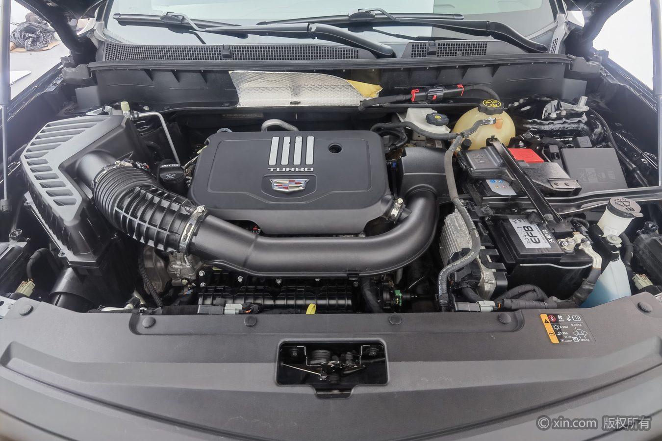 Cadillac XT6 2022 2.0T мест Luxury