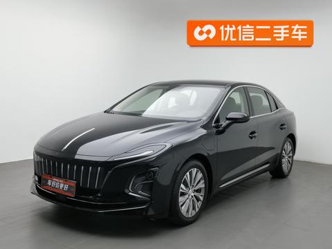 Hongqi E-QM5