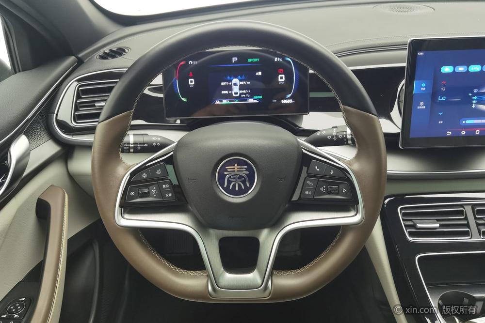 BYD Qin PLUS EV, фото 15
