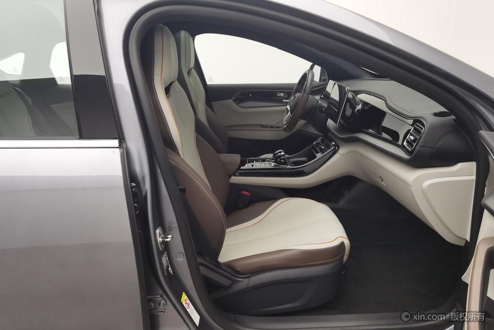 BYD Qin PLUS EV, фото 24