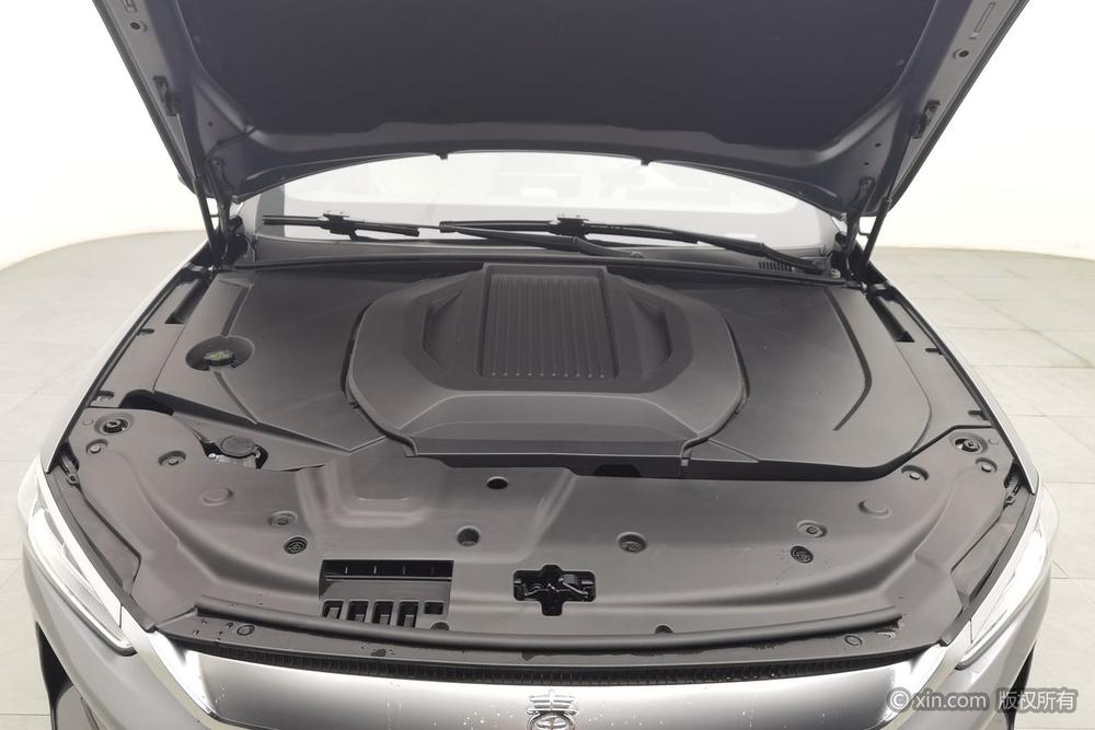 BYD Qin PLUS EV, фото 6