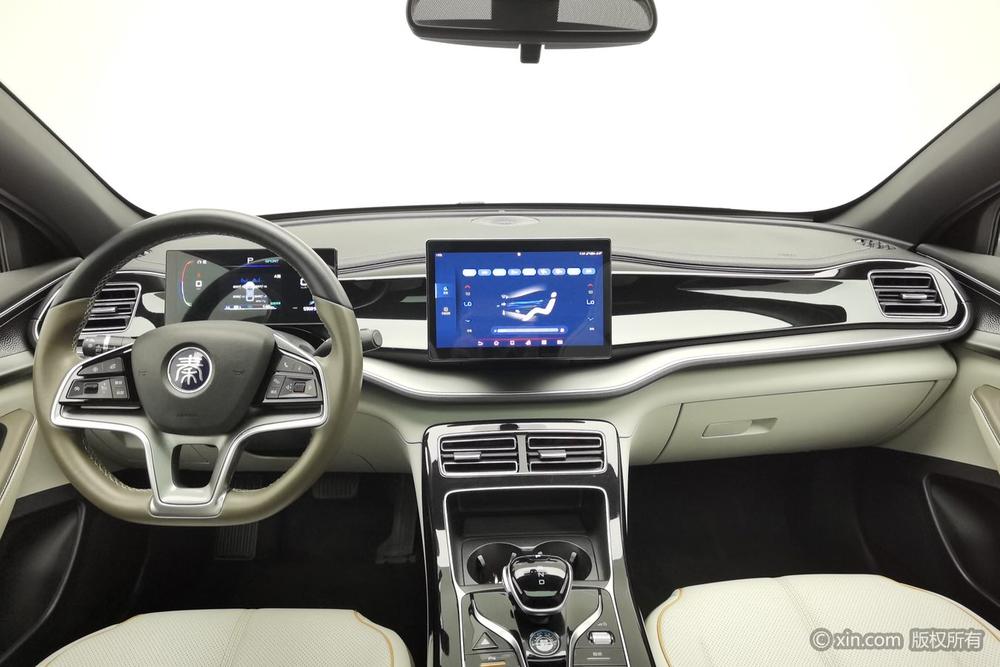BYD Qin PLUS EV, фото 14