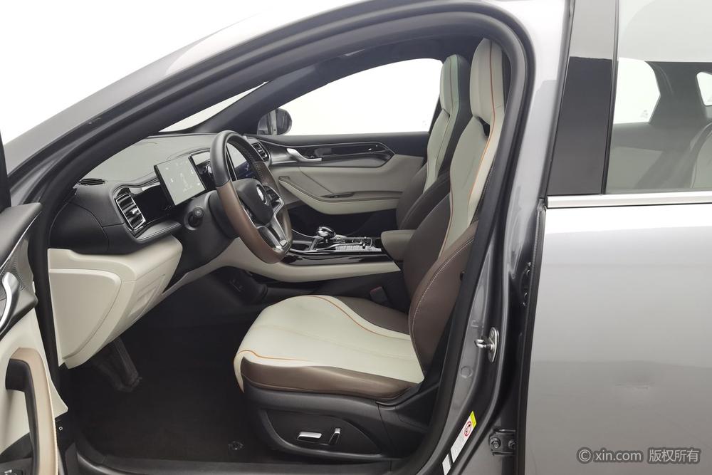 BYD Qin PLUS EV, фото 17