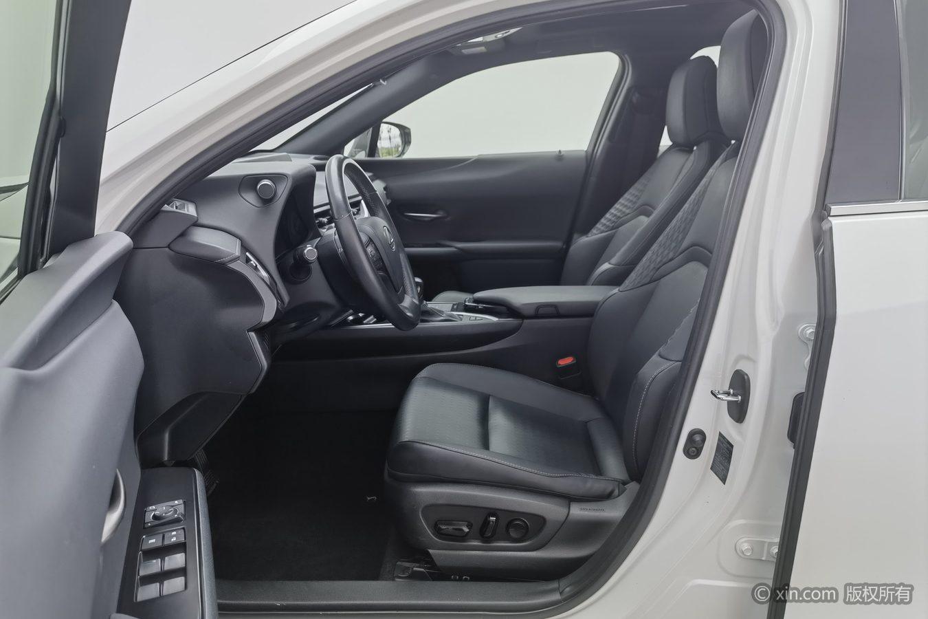 Lexus UX id 4454226 из Китая 20