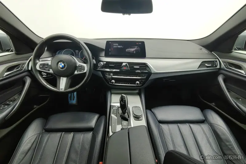 BMW 5 Series 525i M спортпакет — фото 9