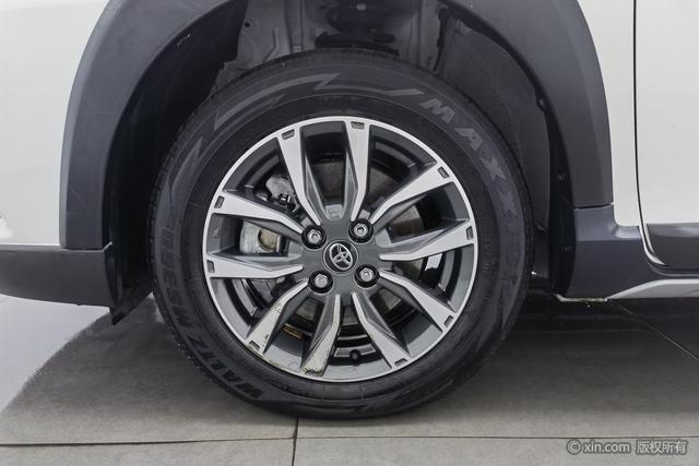 Toyota YARIS L 2022 X 1.5 L CVT PLUS — фото 8