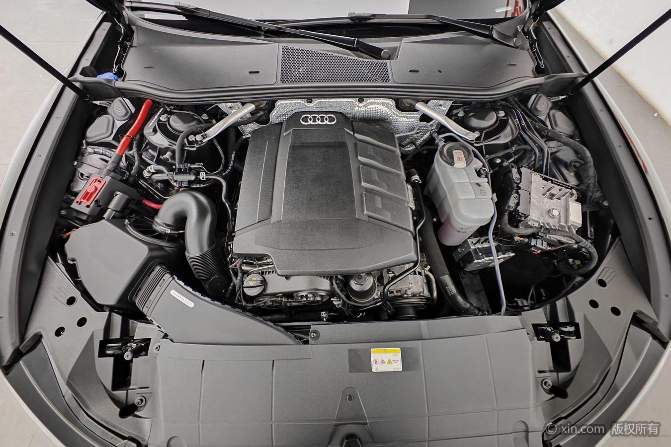 Audi A6L 2023 40 TFSI Luxury
