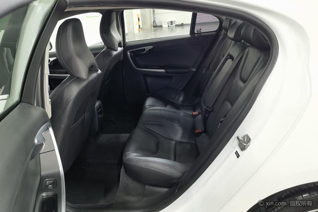 Volvo S60 2015 S 60 L 2.0 T — фото 20