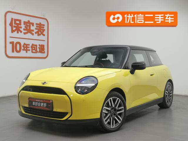 MINI Paceman 2024 года выпуска