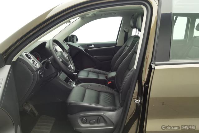 Volkswagen Tiguan 2016 280 TSI AT 2 WD — фото 17