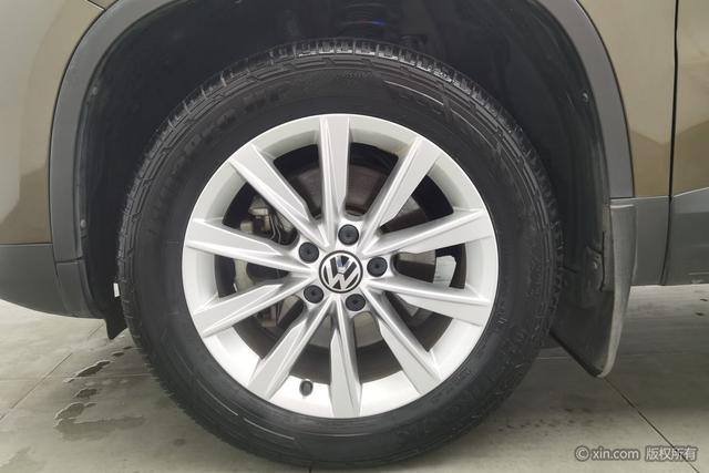 Volkswagen Tiguan 2016 280 TSI AT 2 WD — фото 8