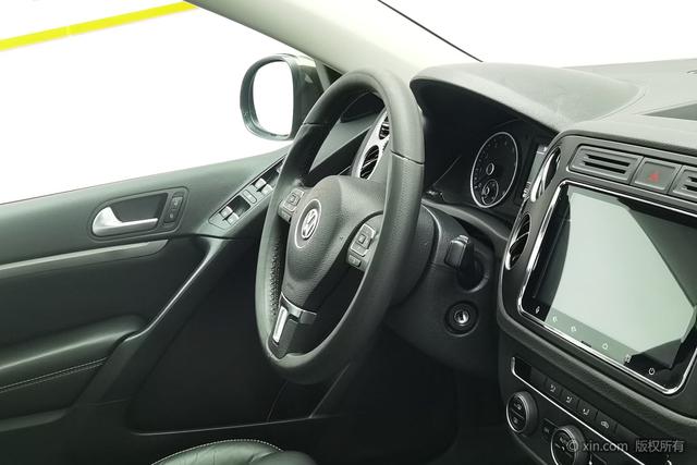 Volkswagen Tiguan 2016 280 TSI AT 2 WD — фото 11