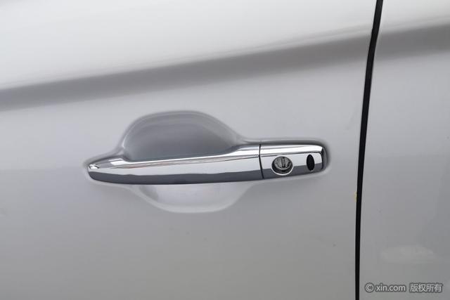 Mitsubishi Outlander 2021 2.4 L 4 WD 5 — фото 9