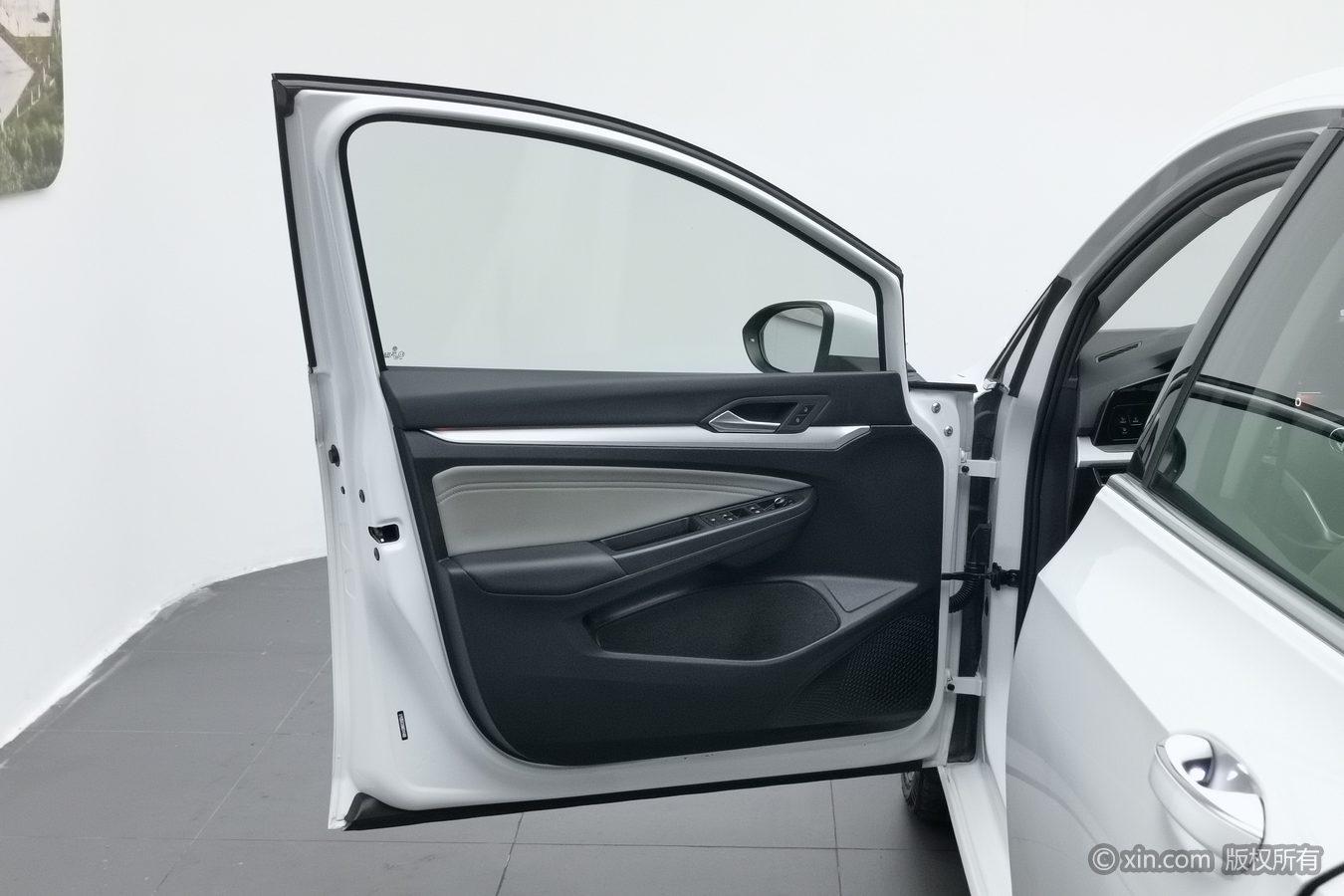 Volkswagen Golf id 4515114 из Китая 21